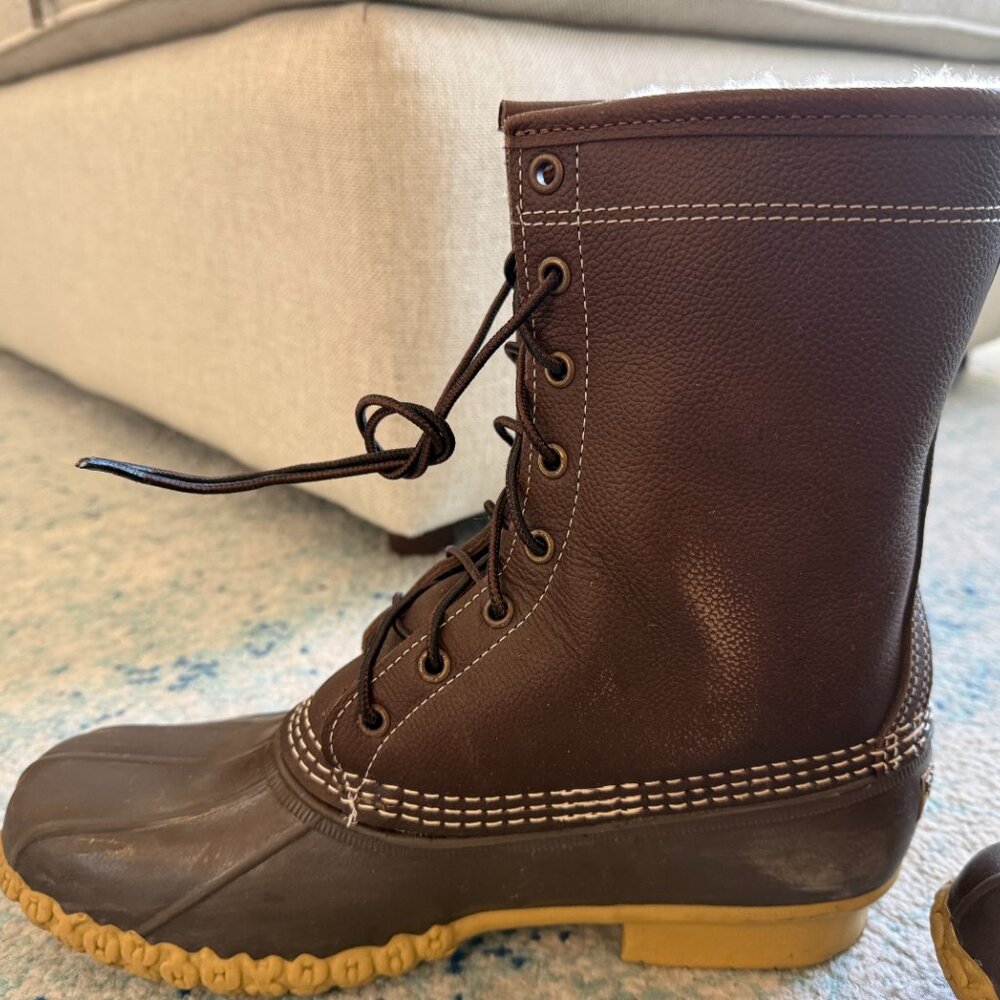 Men's L.L. Bean 10" Shearling Insulated Brown Boots (Sz 10) - Picture 3 of 6